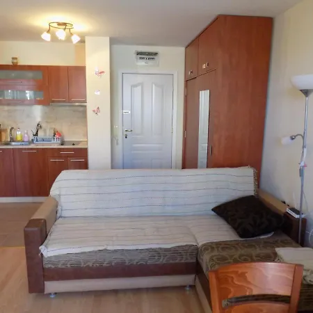 Форт Нокс Холидей 7 Apartman Napospart